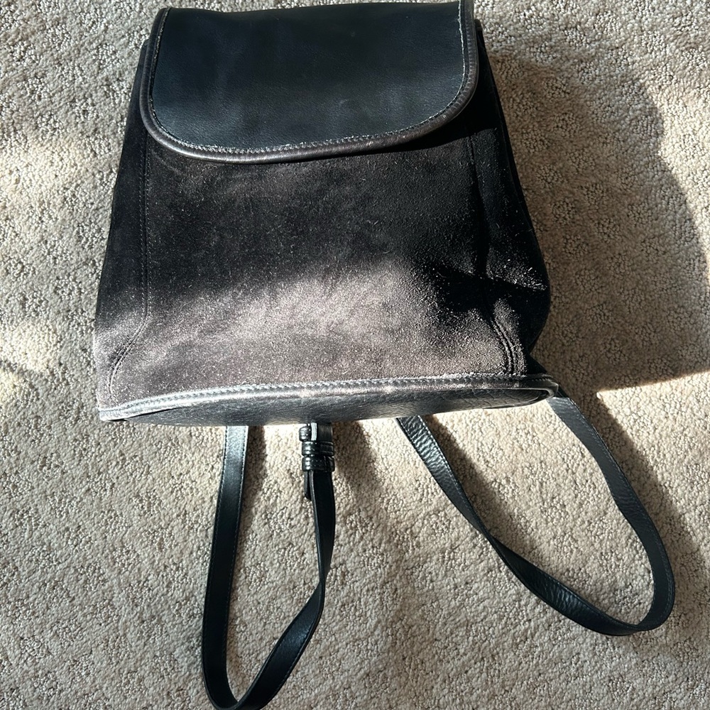 Vintage Coach Berkeley #9016